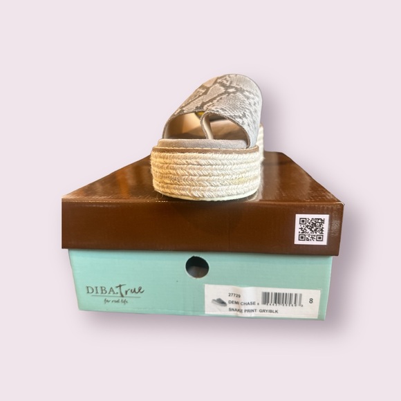 DIBA True Demi Chase Snake Print Gray Sandals sz8 NEW IN BOX - Picture 4 of 4